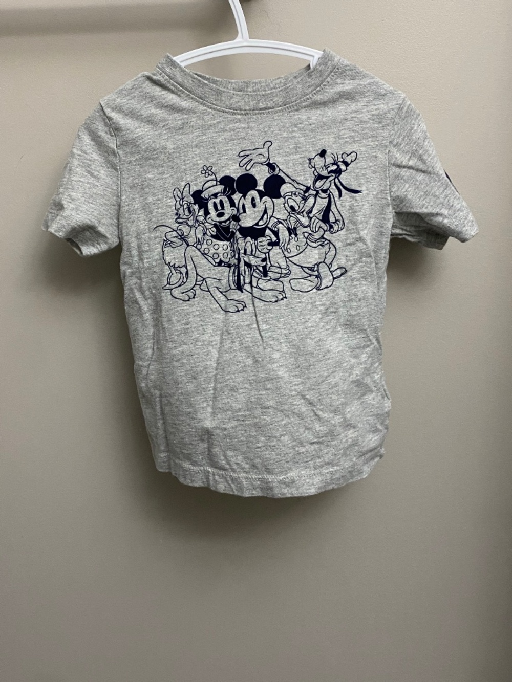Gap Disney TShirt 🖤3 for 10🖤